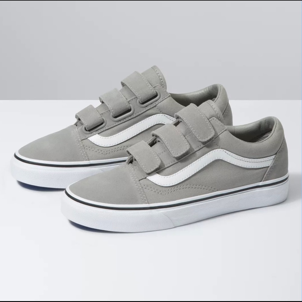 VANS UNISEX SUEDE/CANVAS OLD SKOOL V | U.S. Women 5.5